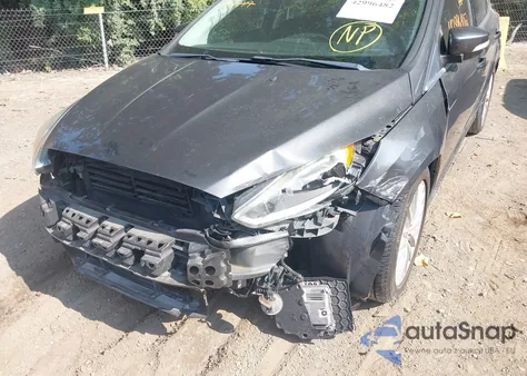 2015 Ford Focus Titanium из США, поврежденный, VIN 1FADP3N24FL254249